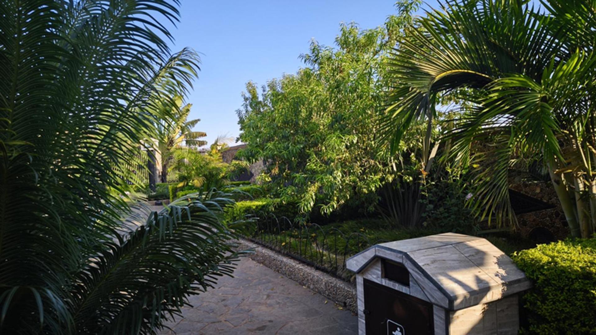 Hotel Restaurant Le Miamiam Glouglou Ambositra Exterior photo
