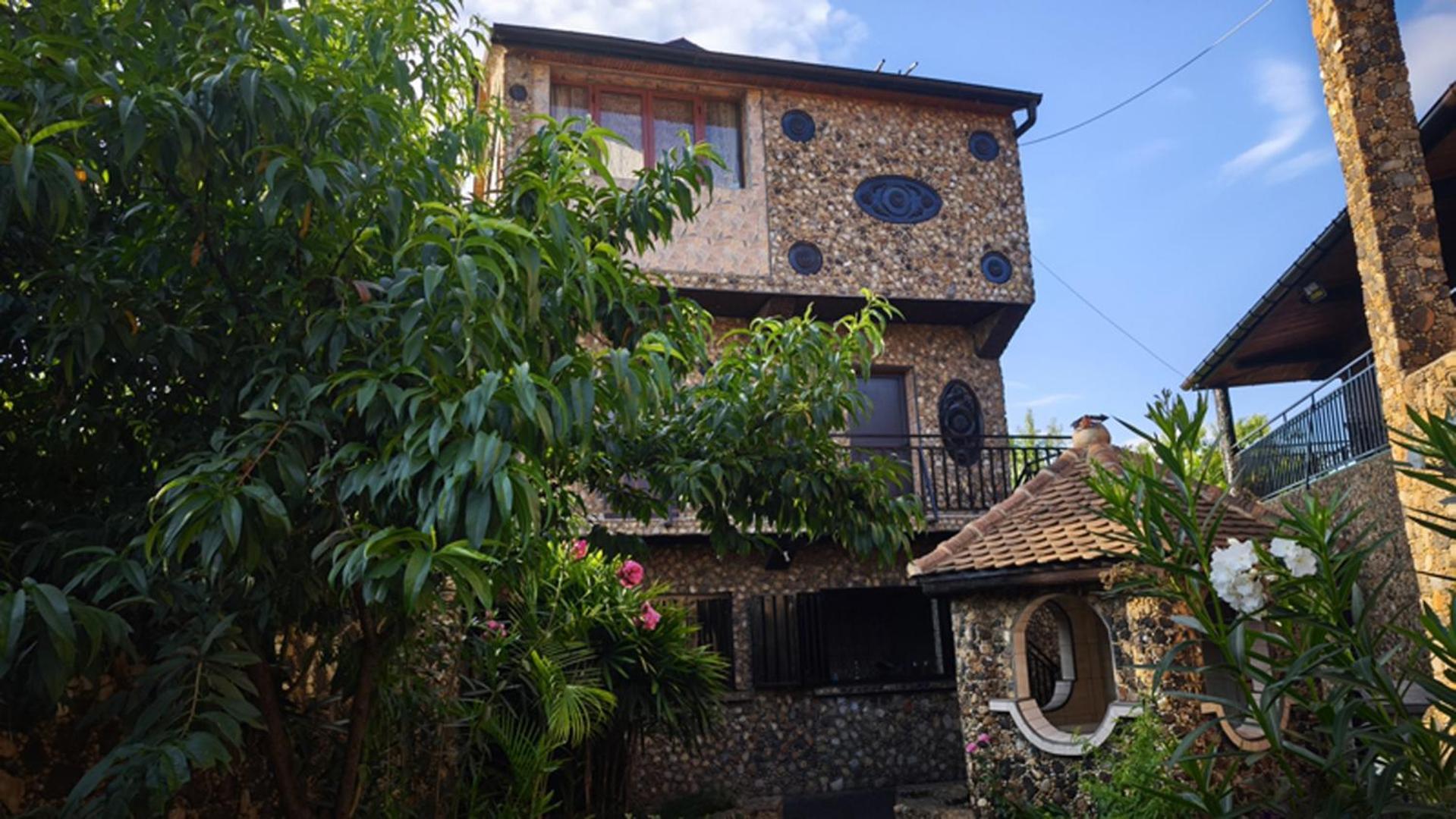 Hotel Restaurant Le Miamiam Glouglou Ambositra Exterior photo